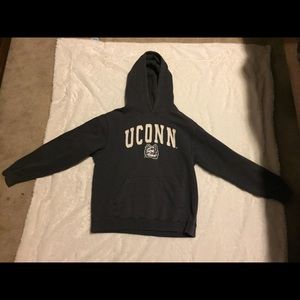 Uconn sweatshirt